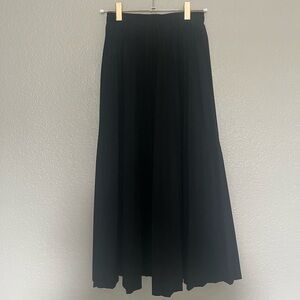 Black Oak & Fort midi skirt